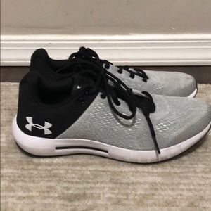 Women’s Under Armour sneakers size 7.5